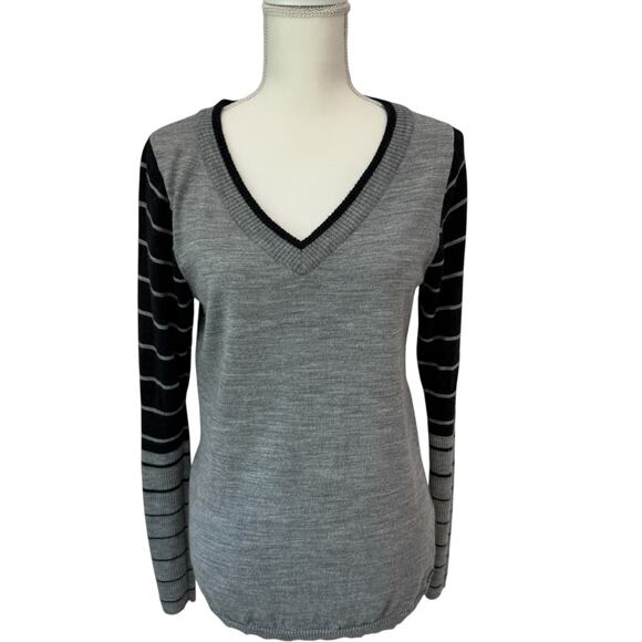 SMARTWOOL Sweater Womens M Gray Stripe V-Neck 100% Merino Wool - Picture 1 of 12